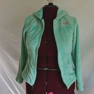 The North Face sz Small light weight jacket aqua